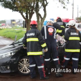 Fotos de Homem é resgatado das ferragens após carro capotar entre Sarandi e Marialva