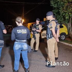 Fotos de Jovem é executado após suposta emboscada em Sarandi; a moto da vítima desapareceu 
