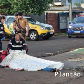 Fotos de Jovem é executado após suposta emboscada em Sarandi; a moto da vítima desapareceu 