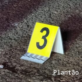 Fotos de Jovem é executado após suposta emboscada em Sarandi; a moto da vítima desapareceu 