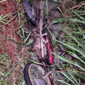 Fotos de Motociclista é intubado após ser atingido por carro em Maringá