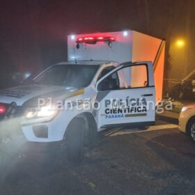 Fotos de Uma pessoa morreu e três ficaram feridas após carro bater em árvore em Maringá