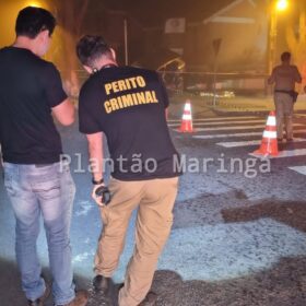 Fotos de Uma pessoa morreu e três ficaram feridas após carro bater em árvore em Maringá