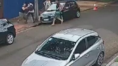 Fotos de Vídeo mostra desespero de mulheres durante roubo de carro em Maringá