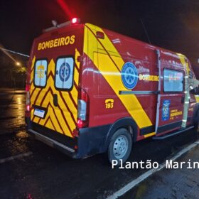 Buraco em avenida provoca queda de motociclistas em Maringá; uma das vítimas foi socorrida com ferimentos graves Foto 1 Fotos de Buraco em avenida provoca queda de motociclistas em Maringá; uma das vítimas foi socorrida com ferimentos graves