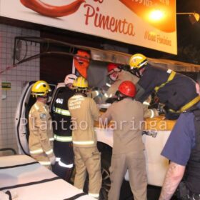 Fotos de Homem com drogas dentro do carro causa grave acidente durante fuga da GCM e deixa duas crianças feridas em Maringá