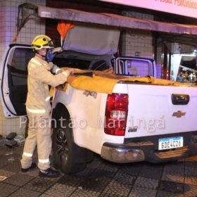 Fotos de Homem com drogas dentro do carro causa grave acidente durante fuga da GCM e deixa duas crianças feridas em Maringá