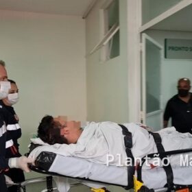 Fotos de Homem é esfaqueado por vigilante noturno e populares queimam moto do suspeito em Maringá