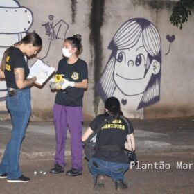 Fotos de Homem é executado com nove tiros em Sarandi 