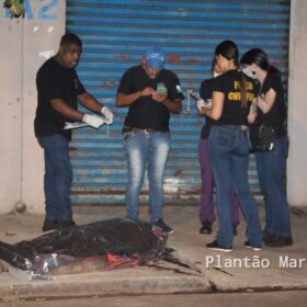 Fotos de Homem é executado com nove tiros em Sarandi 