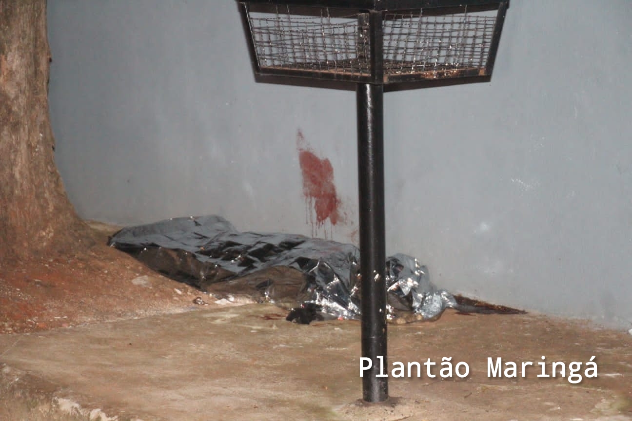 Fotos de Homem é morto a tiros e facadas após briga de bar em Sarandi 
