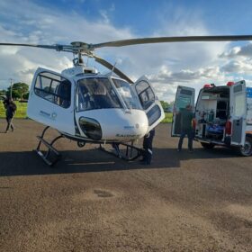 Fotos de Homem é socorrido de helicóptero após ser atingido por 10 golpes de faca