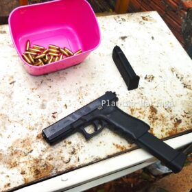 Fotos de Homem é preso com pistola equipada com 'kit rajada' e drogas pela Rotam em Maringá