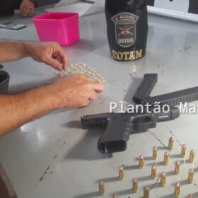 Fotos de Homem é preso com pistola equipada com 'kit rajada' e drogas pela Rotam em Maringá
