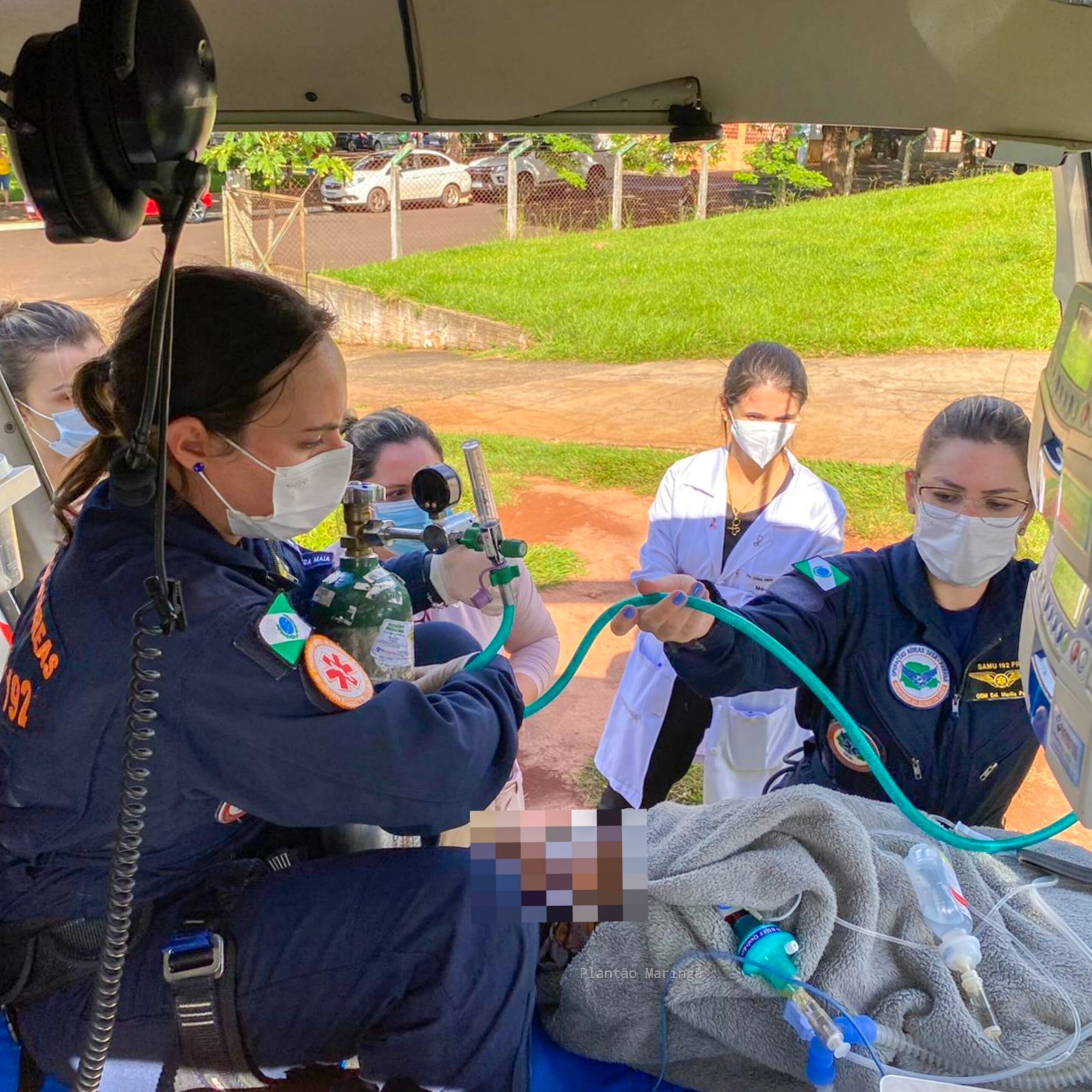 Fotos de Menina de 1 ano e 8 meses é socorrida de helicóptero após se afogar em piscina