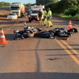Motociclista morre após bater em colheitadeira na BR-369 Foto 1 Fotos de Motociclista morre após bater em colheitadeira na BR-369