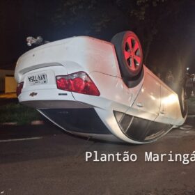 Fotos de Mulher capota carro após bater em veículo estacionado em Maringá