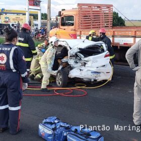 Fotos de Mulher é socorrida com ferimentos após colisão na rodovia BR-376, entre Marialva e Sarandi