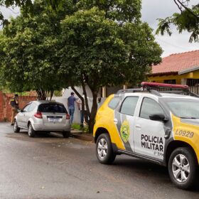 Fotos de Um homem morreu e três pessoas foram baleados durante uma partida de futebol em Maringá