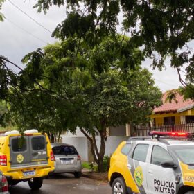 Fotos de Um homem morreu e três pessoas foram baleados durante uma partida de futebol em Maringá