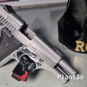 Fotos de Polícia Militar prende dupla armada e evita possível homicídio em Maringá