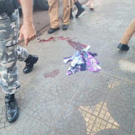 Roubo em supermercado termina com Policial Militar esfaqueado e ladrão baleado em Maringá Foto 1 Fotos de Roubo em supermercado termina com Policial Militar esfaqueado e ladrão baleado em Maringá