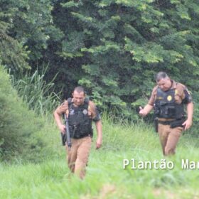 Fotos de Um homem morreu e três pessoas foram baleados durante uma partida de futebol em Maringá