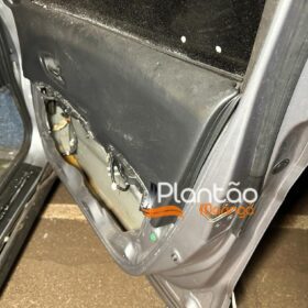 Fotos de Cigarreiro em fuga da polícia provoca acidente e deixa três pessoas com ferimentos graves 