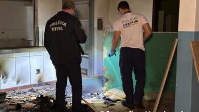 Fotos de Corpo possivelmente de uma mulher é encontrado carbonizado em escola abandonada em Maringá