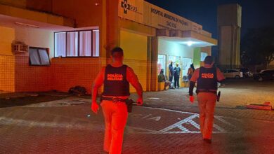 Fotos de Dois homens são esfaqueados na madrugada deste sábado