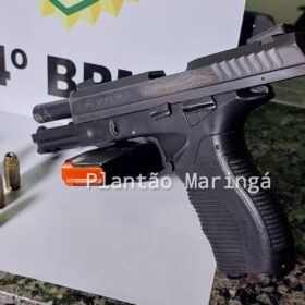 Fotos de Homem ameaçado de morte é preso com arma furtada de policial durante blitz em Sarandi 