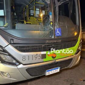 Fotos de Motociclista fica ferido ao bater de frente com ônibus em Maringá