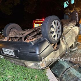 Fotos de Motorista embriagado avança preferencial, causa acidente e tenta fugir empurrando carro em Maringá 