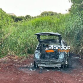 Fotos de Mulher é sequestrada e ladrões colocam fogo no carro da vítima em Maringá
