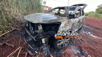Fotos de Mulher é sequestrada e ladrões colocam fogo no carro da vítima em Maringá