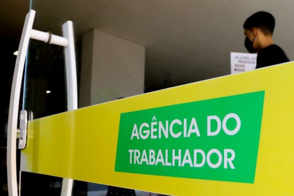 Fotos de Agência do Trabalhador de Maringá inicia semana com oferta de 568 vagas de emprego