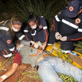 Fotos de Ao perder o controle da motocicleta, homem cai em ribanceira em Maringá