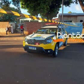 Carro bate contra parede de comércio e deixa uma pessoa morta em Sarandi Foto 7 Fotos de Carro bate contra parede de comércio e deixa uma pessoa morta em Sarandi