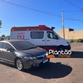 Fotos de Carro capota após colisão com outro veículo em Maringá; o acidente foi registrado por uma câmera de segurança