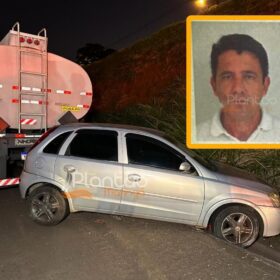 Carro desgovernado prensa caminhoneiro contra carreta em Maringá, a vítima morreu na hora Foto 1 Fotos de Carro desgovernado prensa caminhoneiro contra carreta em Maringá, a vítima morreu na hora