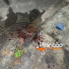 Fotos de Homem é esfaqueado seis vezes durante tentativa de assalto em Maringá