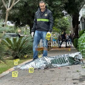 Fotos de Identificado trio preso suspeito de matar homem com tiros de fuzil em Maringá