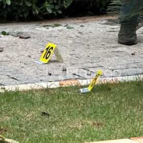Fotos de Identificado trio preso suspeito de matar homem com tiros de fuzil em Maringá