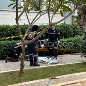 Fotos de Homem é executado com mais de 40 tiros, inclusive de fuzil em Maringá