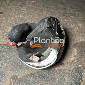 Motociclista morre após bater em caminhão e depois ser atropelado por outros veículos em Maringá Foto 1 Fotos de Motociclista morre após bater em caminhão e depois ser atropelado por outros veículos em Maringá