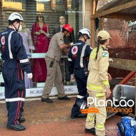 Fotos de Operário fica soterrado após barranco desmoronar em obra em Maringá 