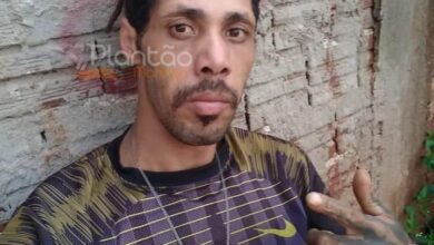 Fotos de Passageiro morre após carro bater em contra parede e condutor que é amigo da vítima foge sem prestar socorro em Sarandi