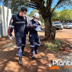 Fotos de Pintores são intoxicados por tinta dentro de caixa d'água em Maringá