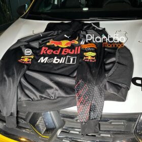 Suspeito de matar jovem a pedradas em Sarandi, é preso ao passar na frente do velório com a blusa e uma corrente da vítima Foto 1 Fotos de Suspeito de matar jovem a pedradas em Sarandi, é preso ao passar na frente do velório com a blusa e uma corrente da vítima