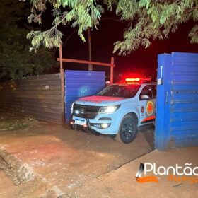Fotos de Trabalhador é resgatado após ficar com pé preso em caminhão betoneira em Maringá 